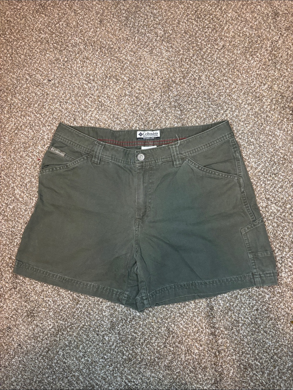 Columbia Women's Olive Utility Shorts size 10